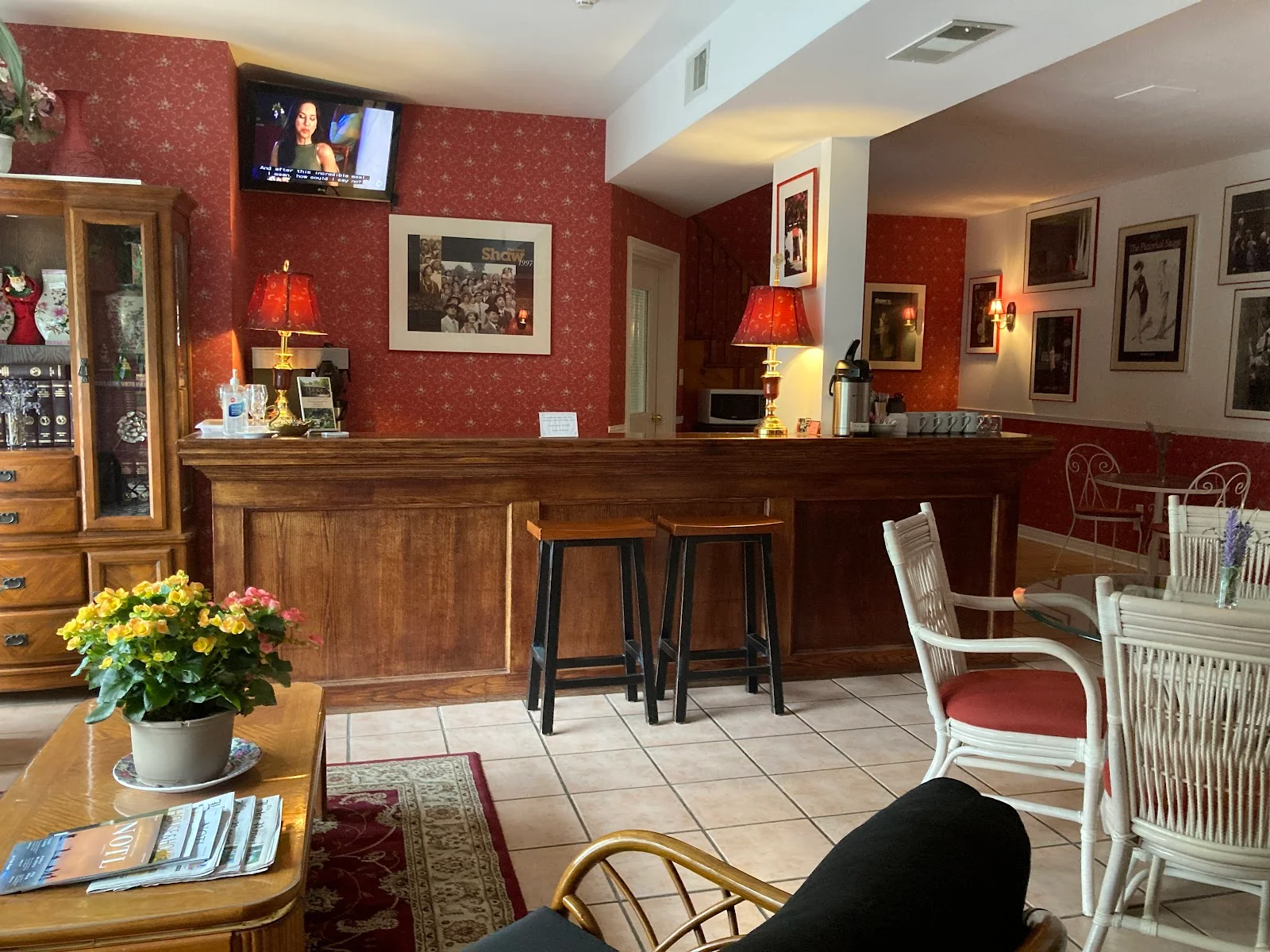 Canterbury Inn