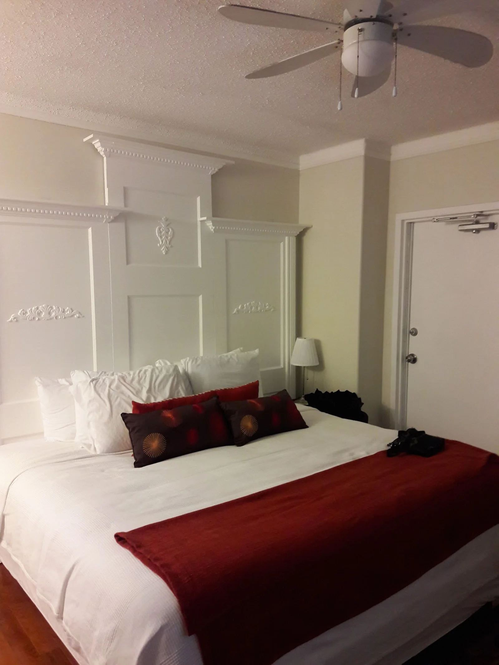 Ellis House Bed & Breakfast