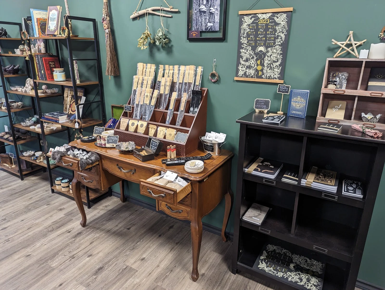 Pretty Potions Apothecary
